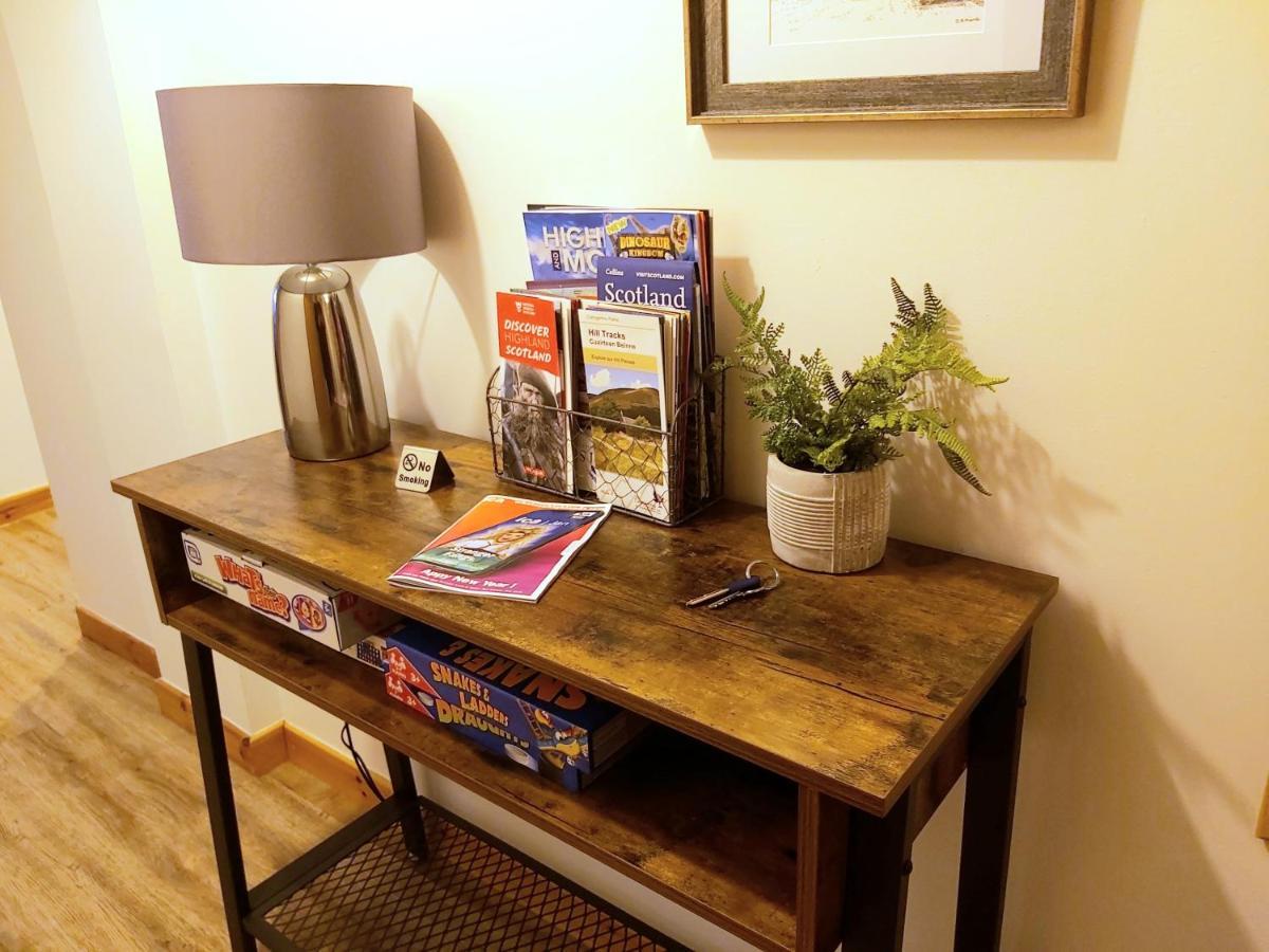 Inverness City Centre Apartment With Elevator And Google Chromecast Eksteriør bilde