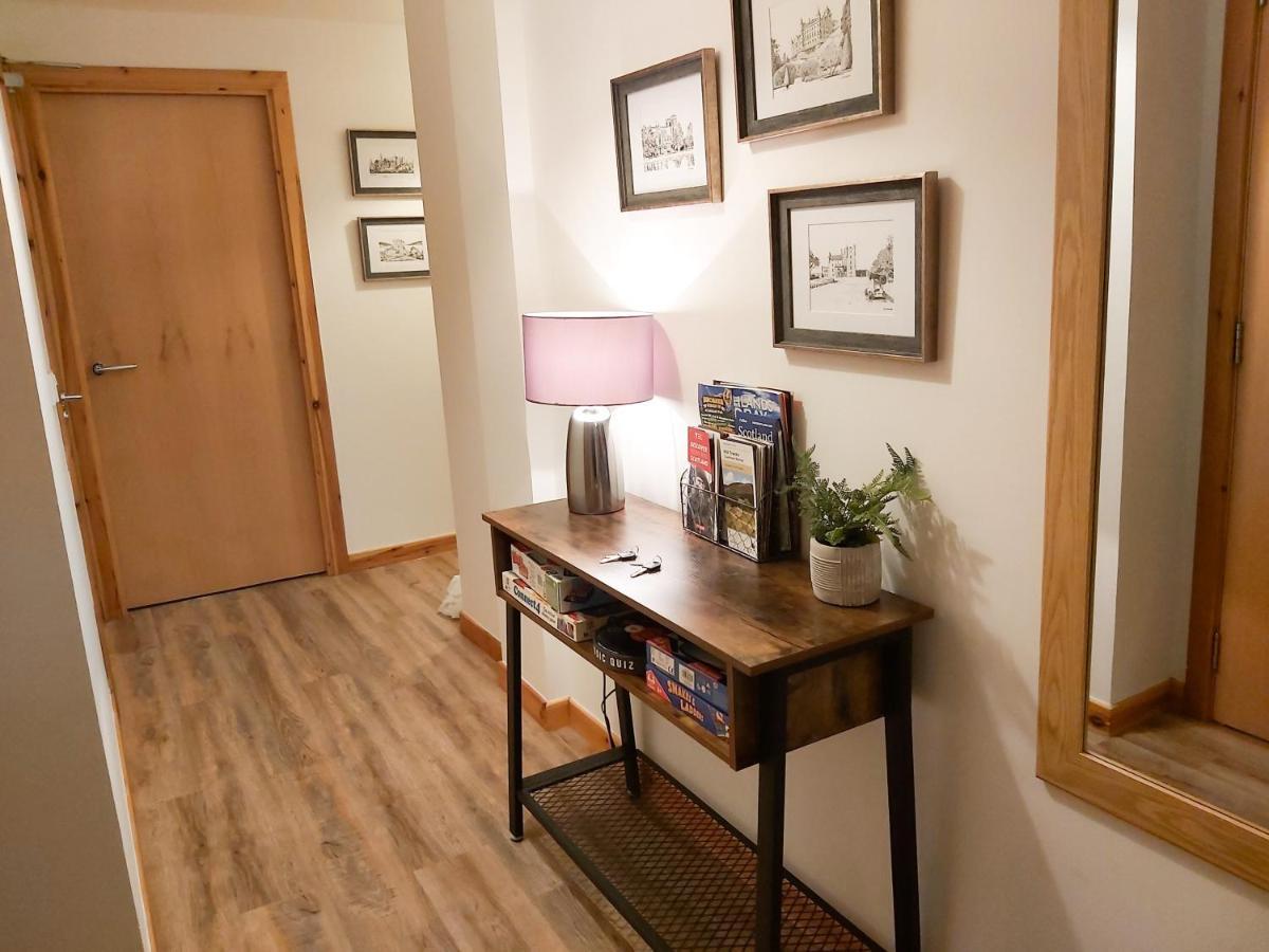 Inverness City Centre Apartment With Elevator And Google Chromecast Eksteriør bilde