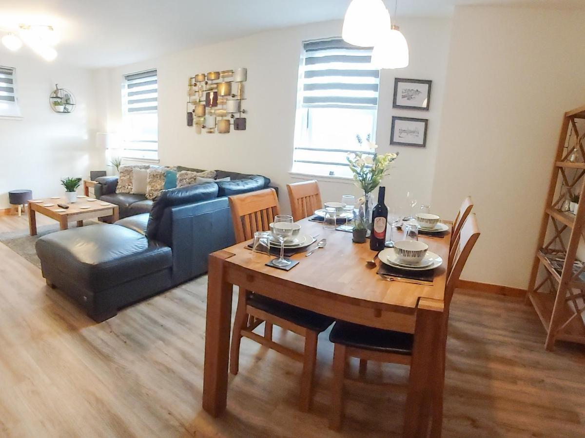Inverness City Centre Apartment With Elevator And Google Chromecast Eksteriør bilde