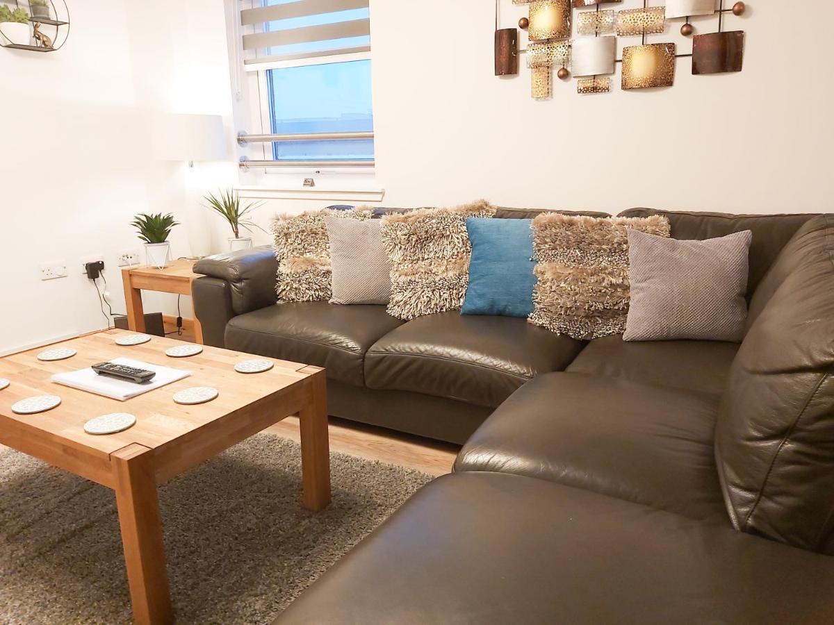 Inverness City Centre Apartment With Elevator And Google Chromecast Eksteriør bilde